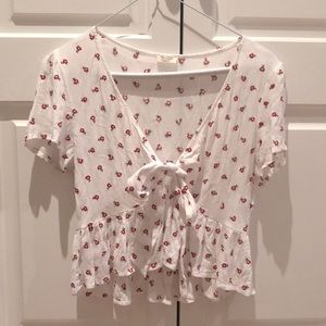 Super cute Brandy Melville top